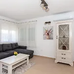 Front In With House Sea View * Duba