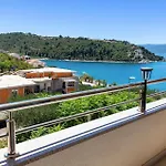 Front In With House Sea View Casa de Férias Duba