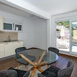 Front In With House Sea View * Duba