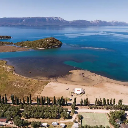 Casa vacanze Lovely In With Wifi Duba