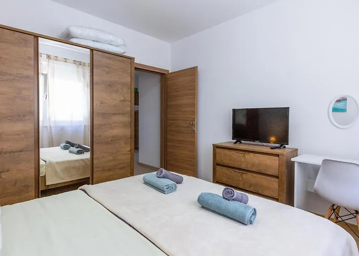 Semesterbostad Lovely In With Wifi *